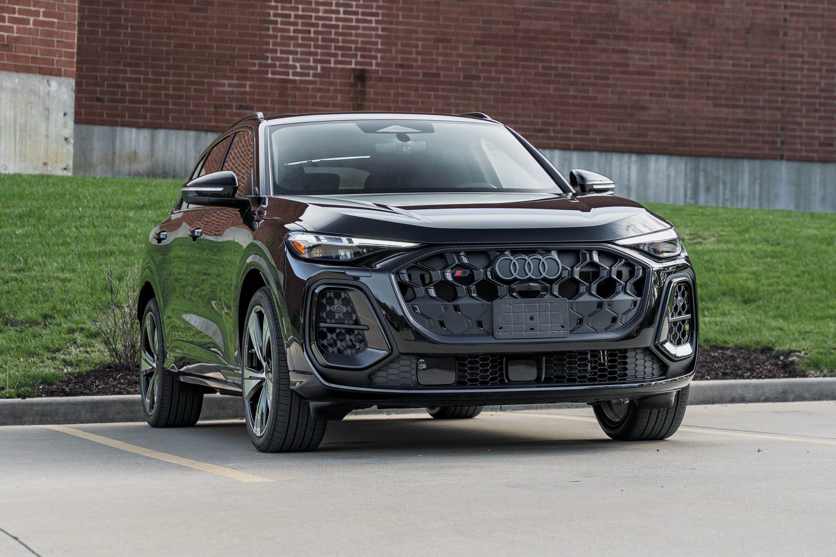 2026 Audi SQ5 Premium Plus quattro's photo