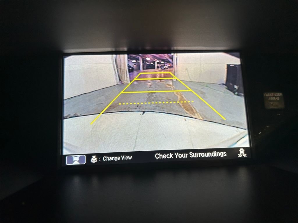 Used 2018 White Acura Technology & AcuraWatch Plus Packages image 26