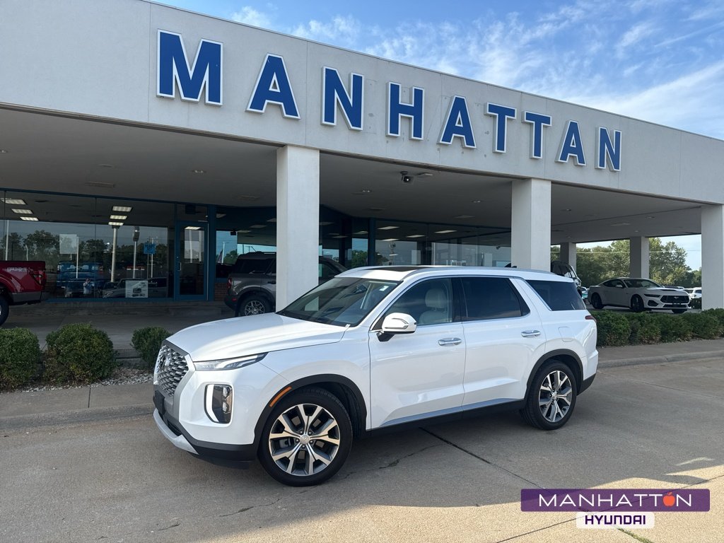 Used 2021 Hyper White Hyundai SEL image 1