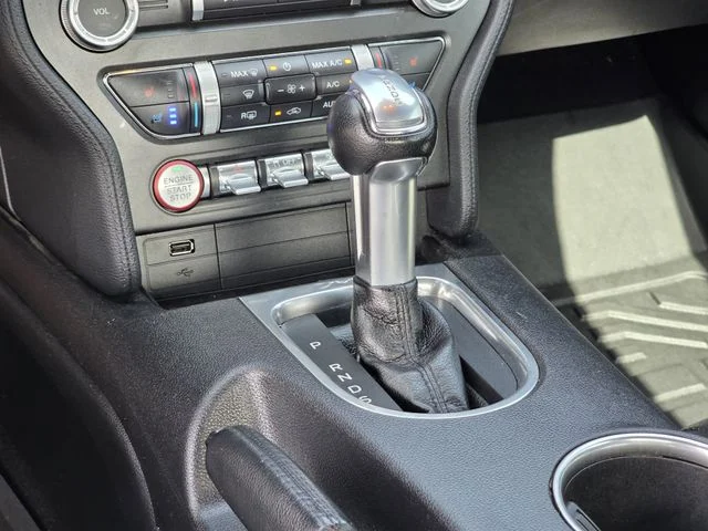 Used 2020 Magnetic Ford GT Premium image 21