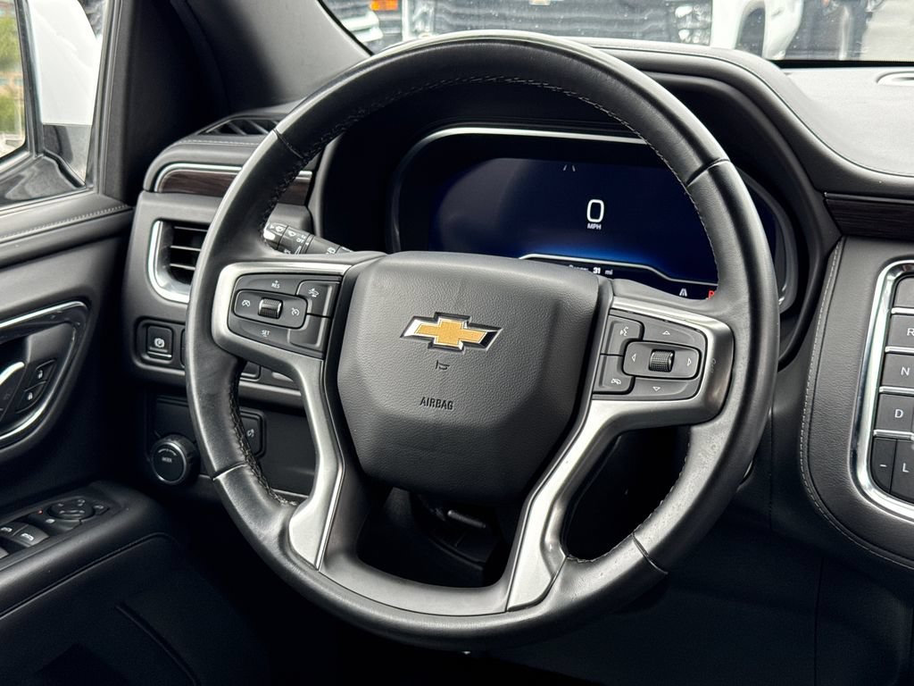 Used 2024 Summit White Chevrolet LT image 24