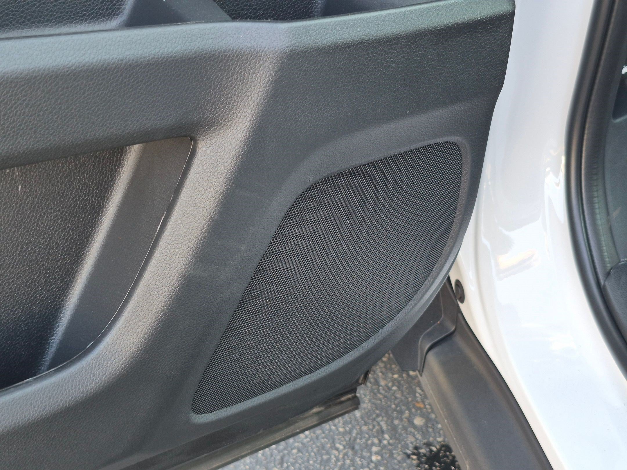 New 2026 Platinum White Pearl Honda Black Edition Two-Tone image 11