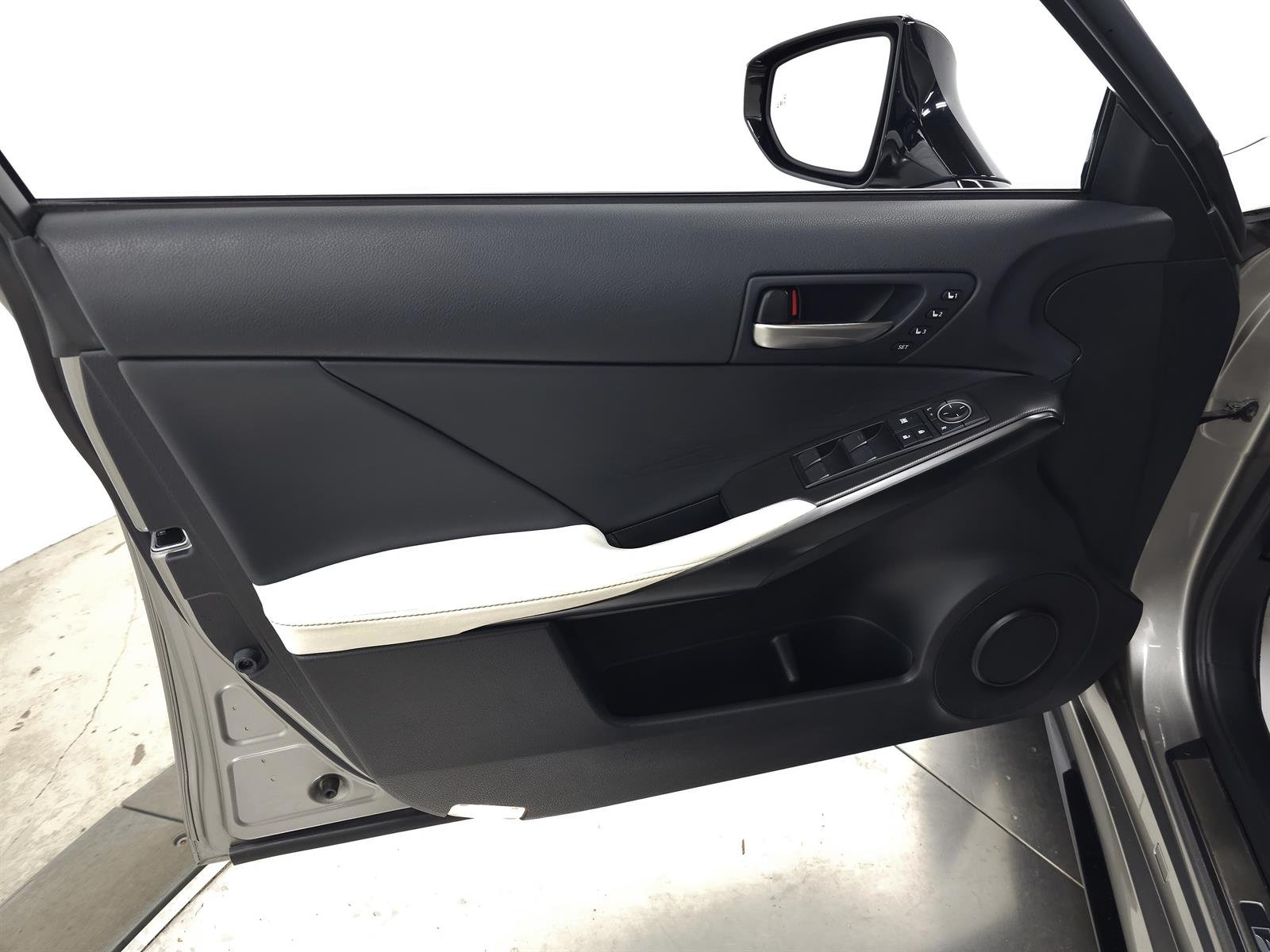 Certified Used 2023 Atomic Lexus F SPORT image 15