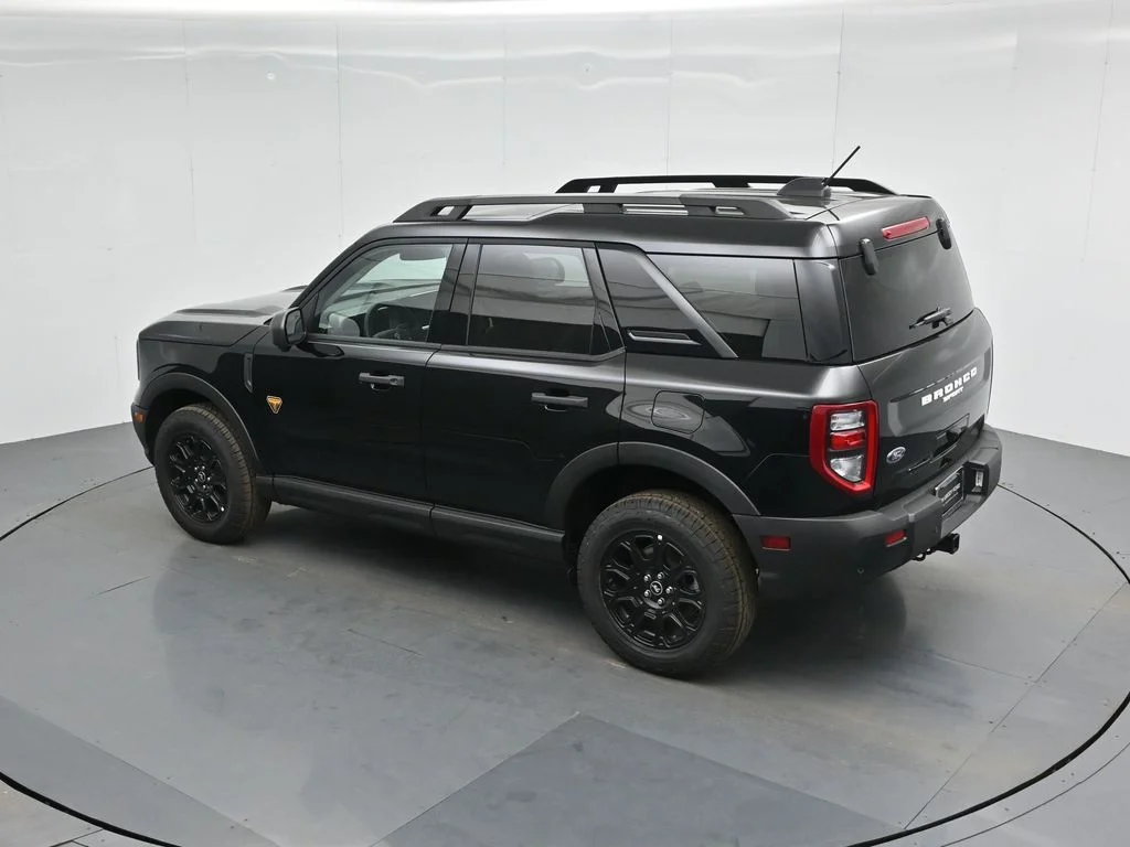New 2025 Black Ford Badlands image 46