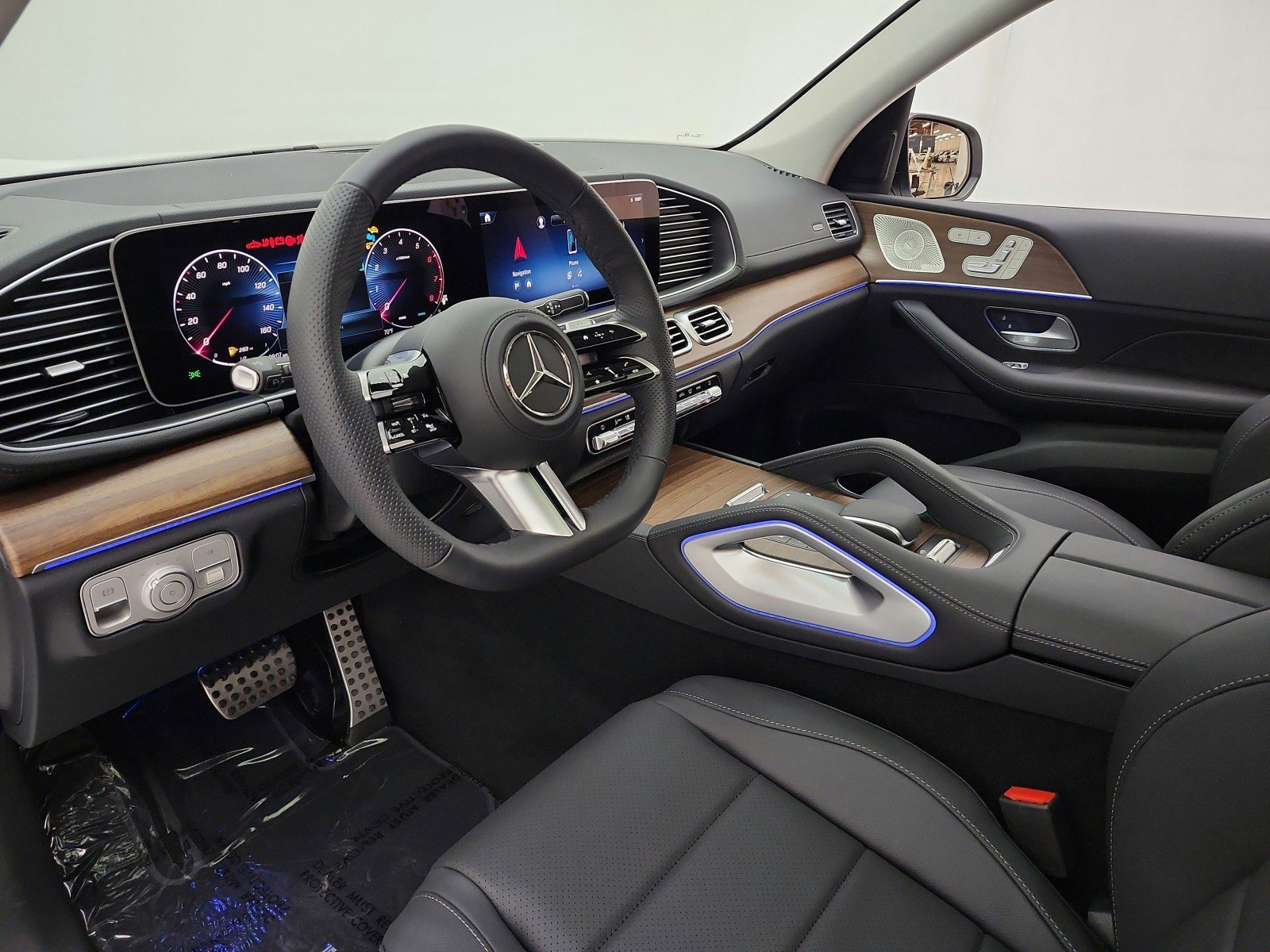 New 2026 Polar White Mercedes-Benz GLS 450 4MATIC® SUV image 31