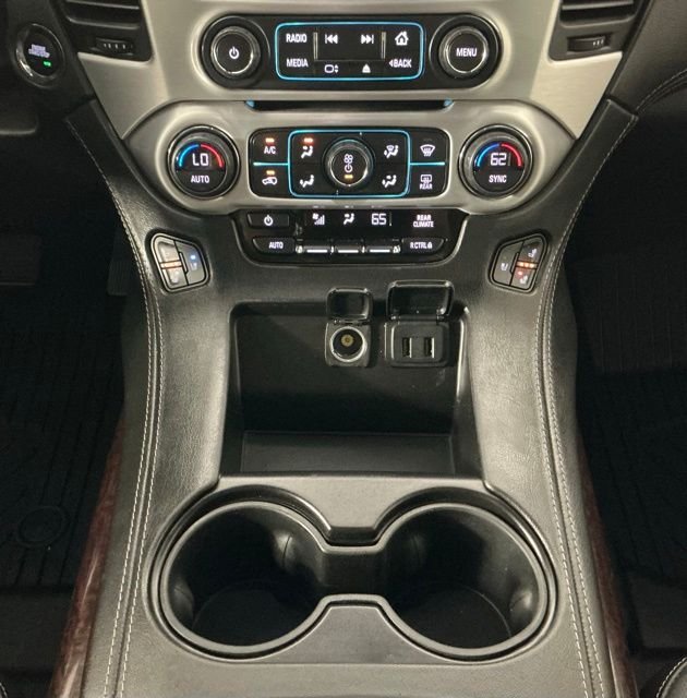 Used 2020 White Frost Tricoat GMC SLT image 19