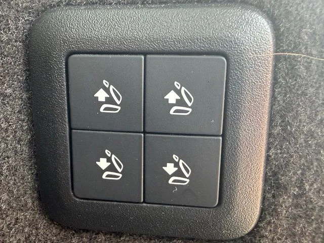 Used 2020 Black Land Rover HSE image 48