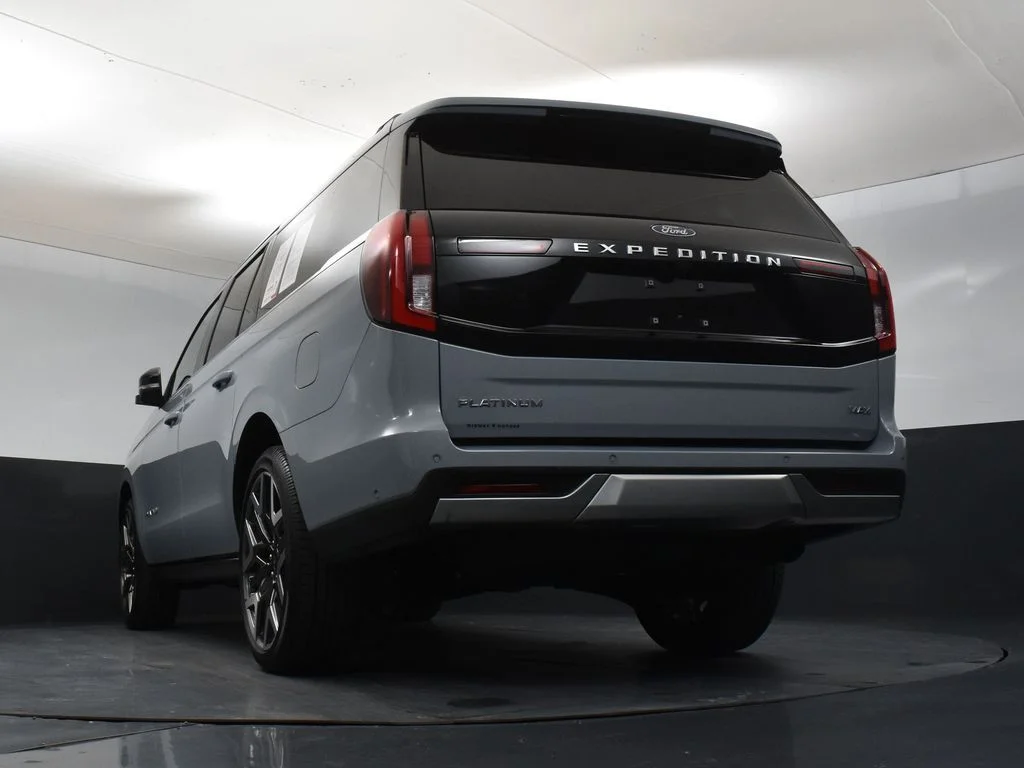 Certified Used 2025 Gray Ford Platinum image 29
