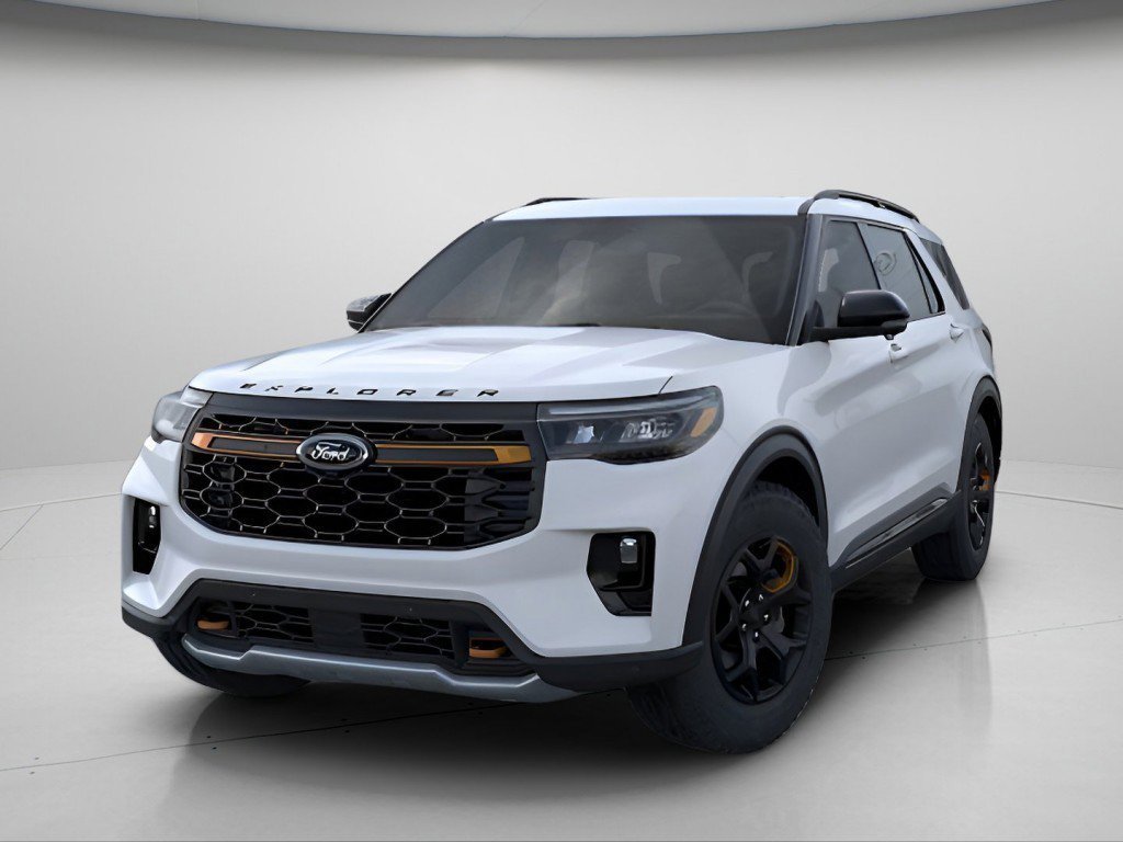 New 2026 Space White Metallic Ford Tremor image 2