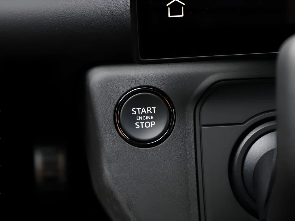 2026 Land Rover Defender OCTA - Photo 32
