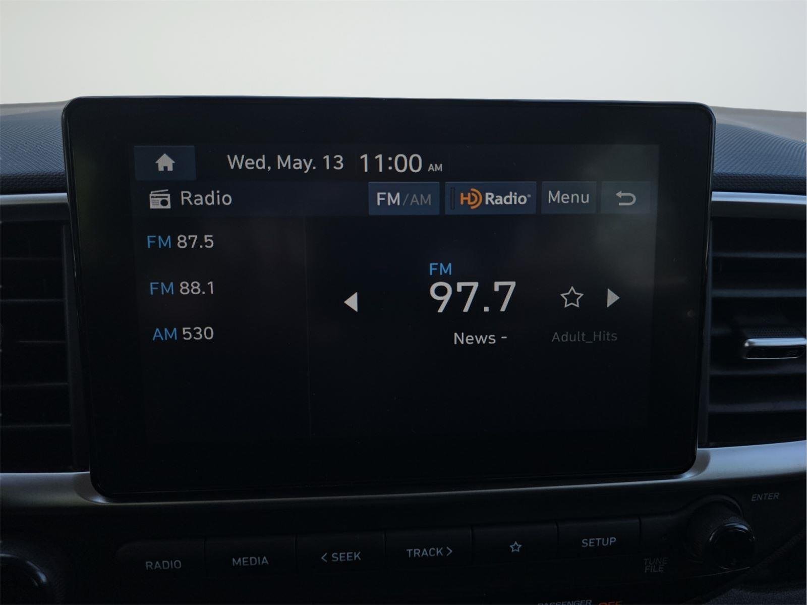 Used 2025 Ecotronic Gray Hyundai SEL image 17