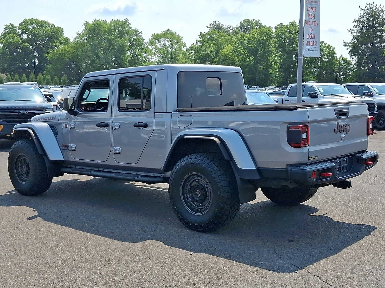 Used 2020 Billet Silver Clearcoat Metallic Jeep Rubicon image 8