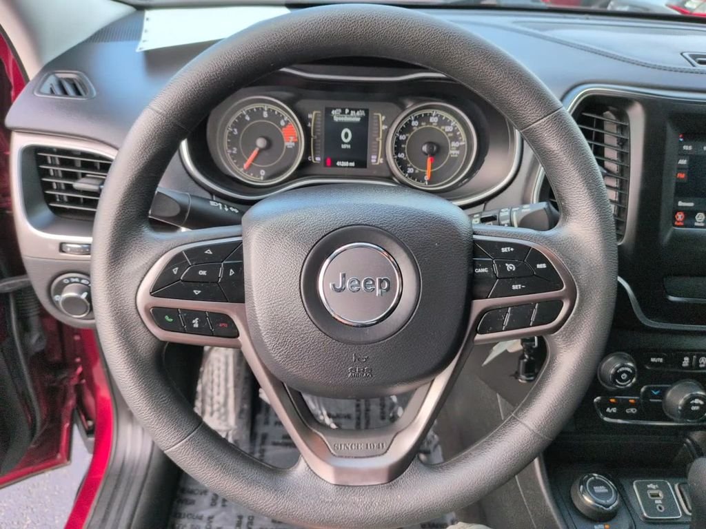 Certified Used 2021 Velvet Jeep Latitude image 20