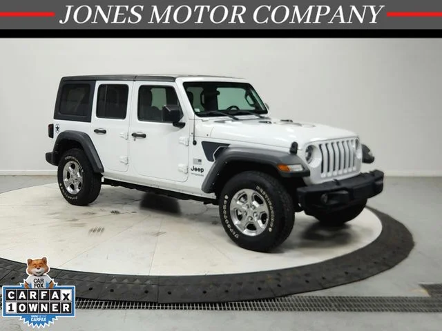 Used 2021 White Jeep Unlimited Sport image 1