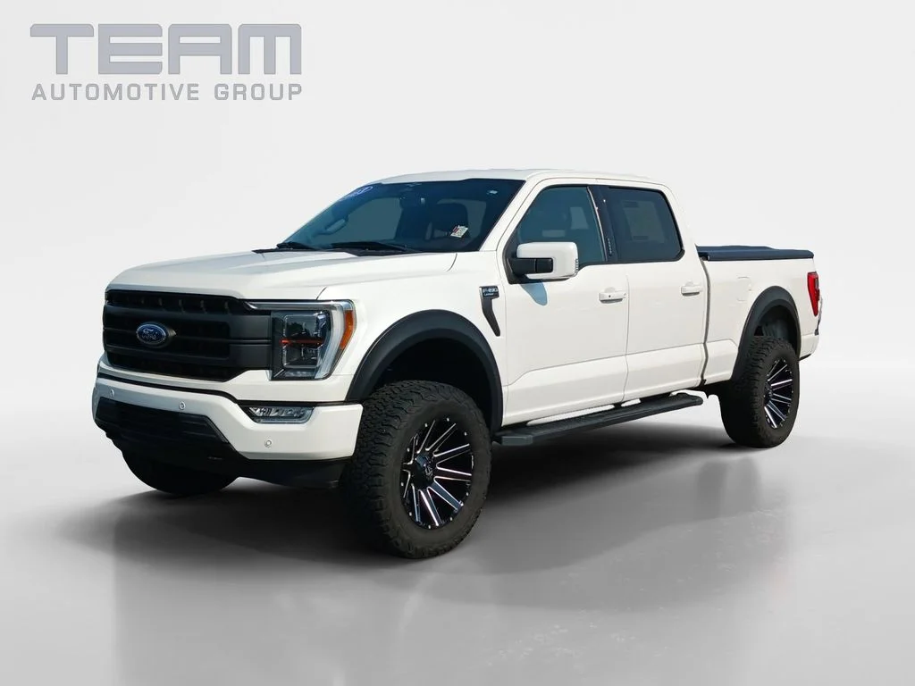 Used 2023 White Ford Lariat image 3