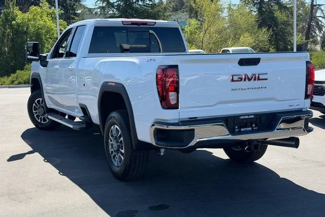 New 2026 Summit White GMC SLE image 14