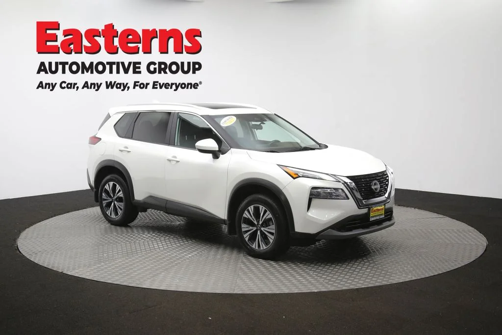 Used 2023 White Nissan SV image 49