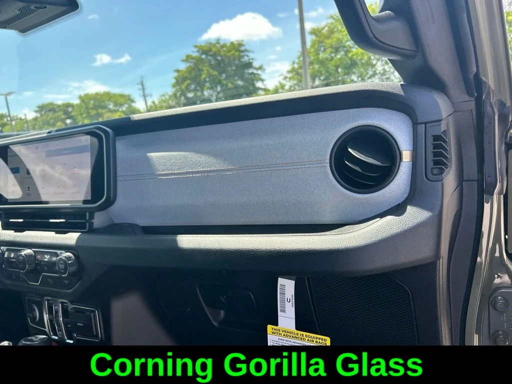 Certified Used 2025 Green Jeep Sport S image 26