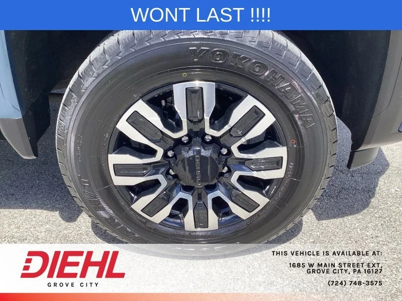 Used 2024 Blue GMC Denali Ultimate image 9