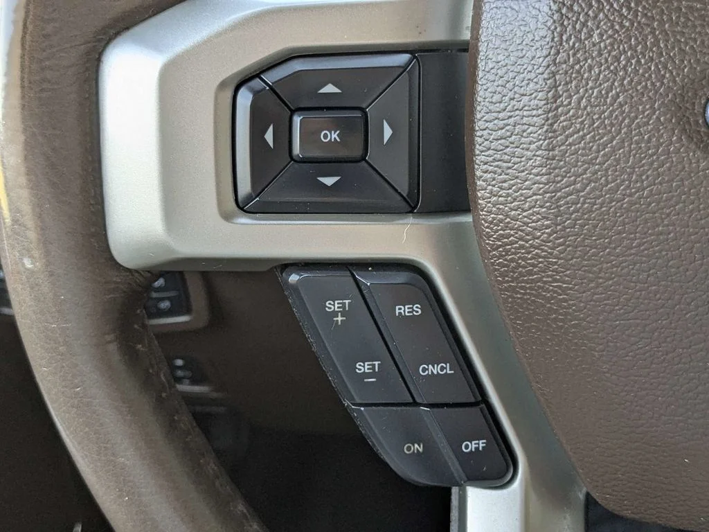 Used 2021 Red Ford King Ranch image 26