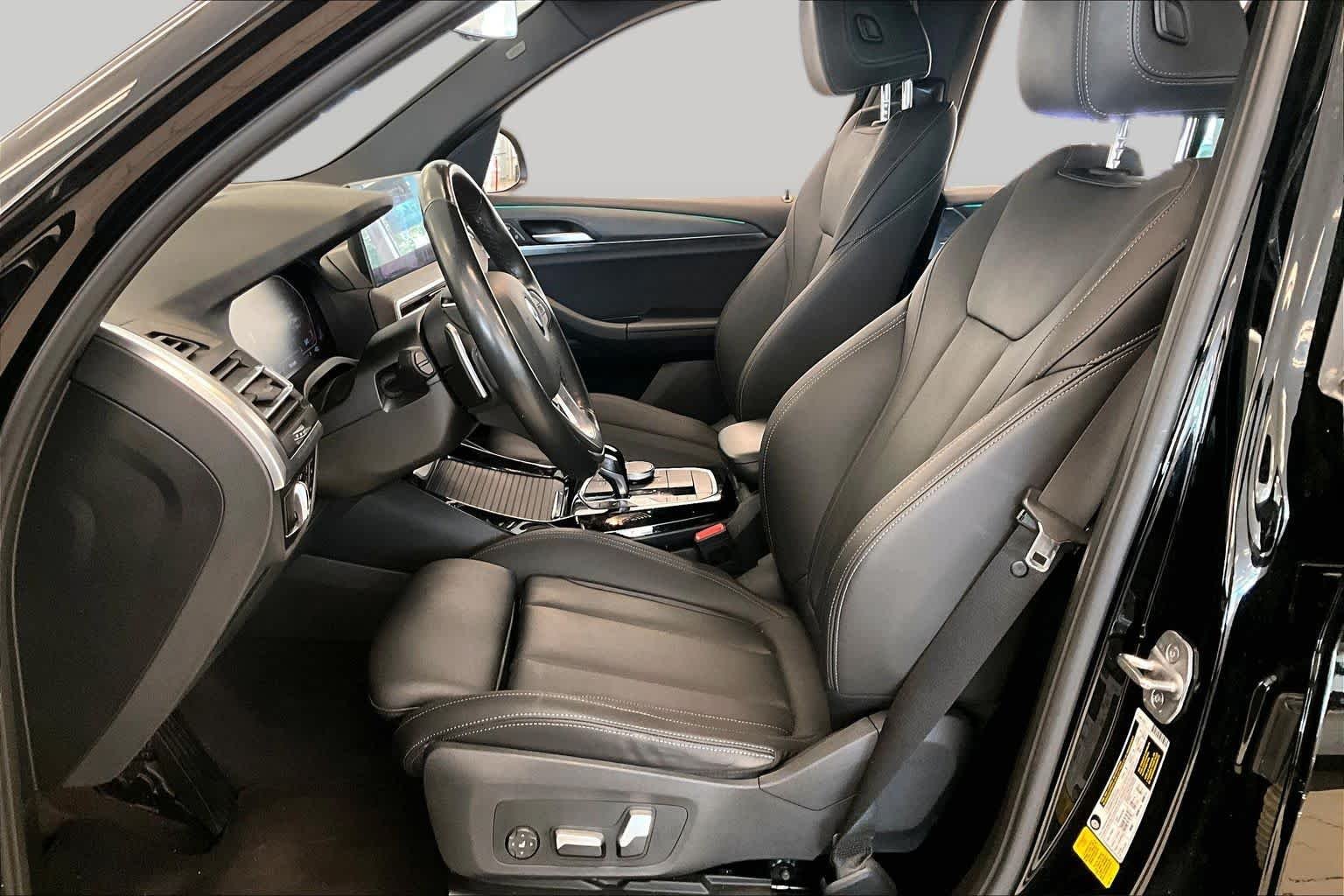 Used 2023 Jet Black BMW sDrive30i image 7
