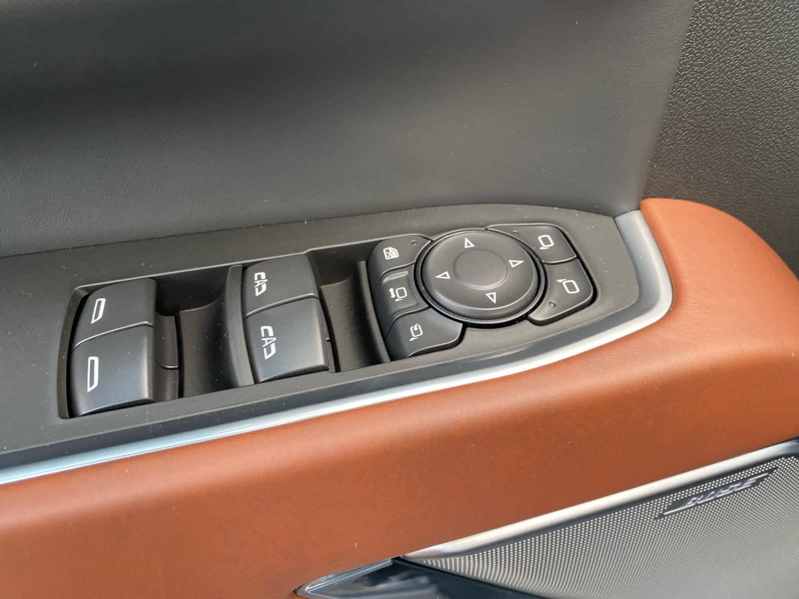 2026 GMC Sierra 2500HD Denali Ultimate - Photo 8