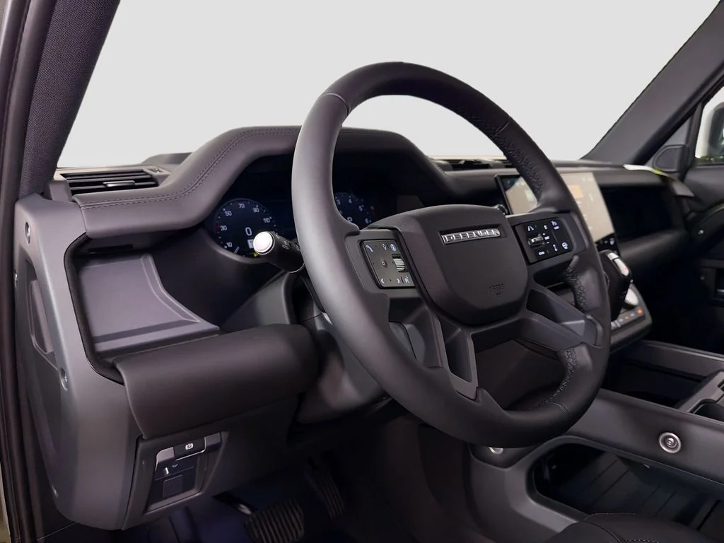 New 2026 Woolstone Green Metallic Land Rover X-Dynamic SE image 9