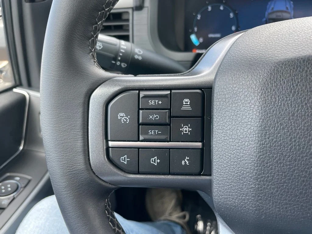 Used 2024 Silver Metallic Ford XLT image 25