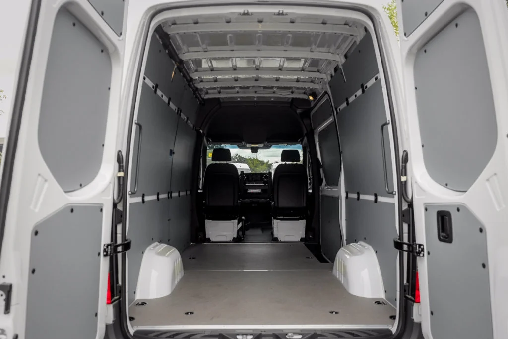 New 2026 Arctic+White Mercedes-Benz Cargo 144 WB image 11