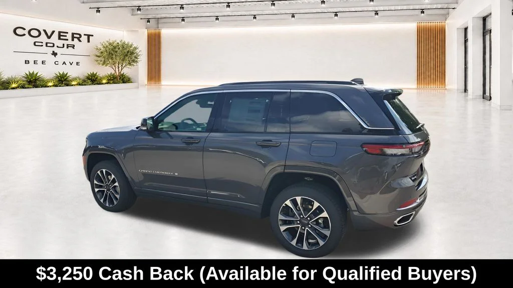 New 2025 Baltic Gray Metallic Clear-Coat Exterior Paint Jeep Overland image 9