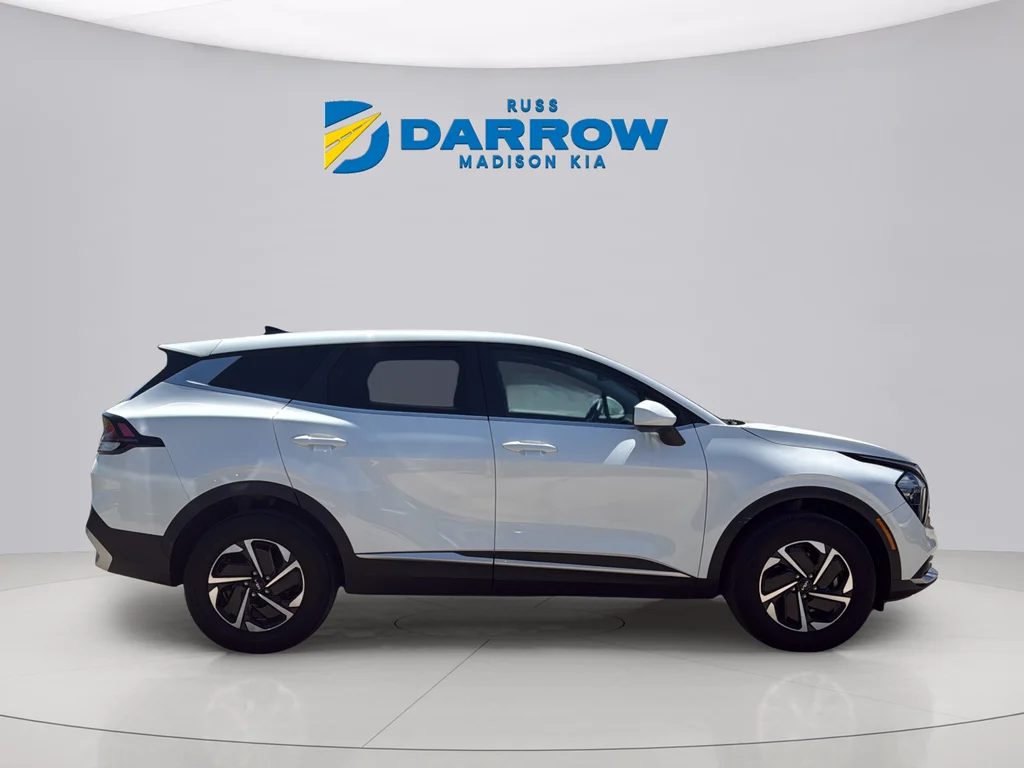 Used 2023 Snow White Pearl Kia LX image 6