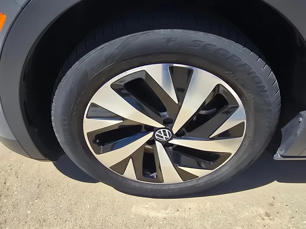 Used 2024 Pure Gray Volkswagen Standard image 9