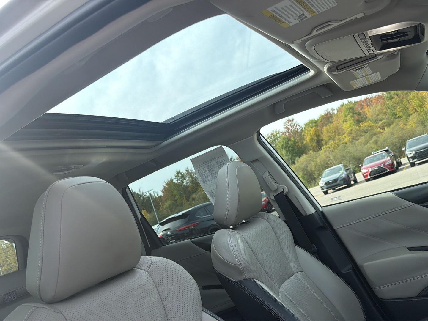 Used 2021 Crystal White Pearl Subaru Limited image 19