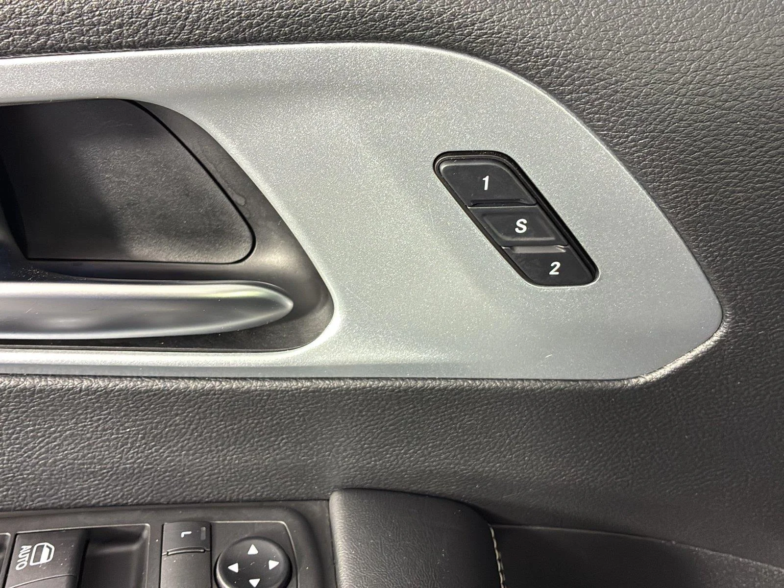 Used 2020 Jazz Blue Pearlcoat Chrysler Touring L Plus image 25