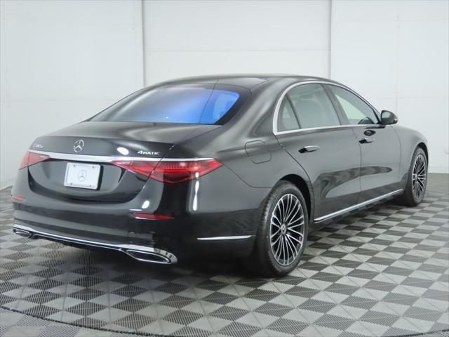 New 2026 Obsidian Black Metallic Mercedes-Benz S 580e image 5