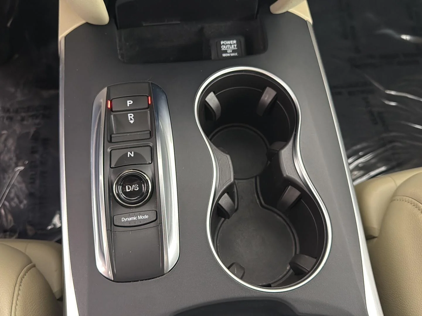 Used 2018 White Acura SH-AWD w/Technology Pkg image 18