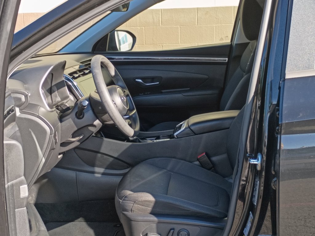 Used 2022 Phantom Black Hyundai SEL image 16