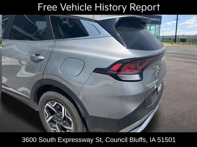 Used 2024 Gray Kia LX image 5