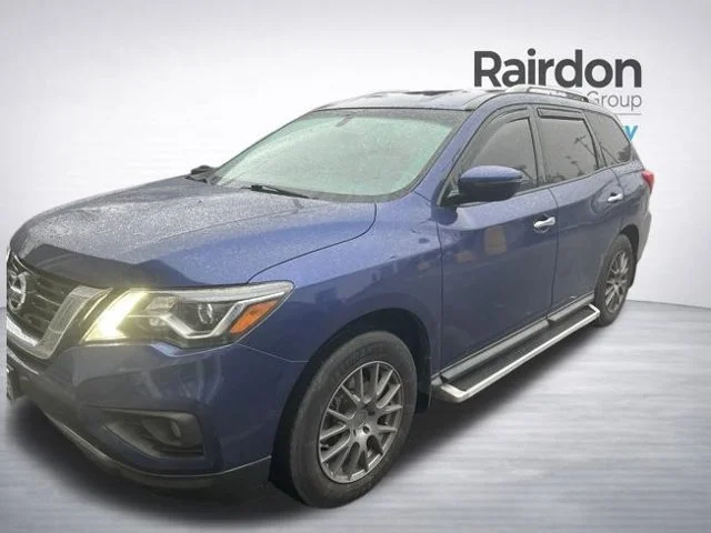 Used 2018 Caspian Blue Nissan SV image 1