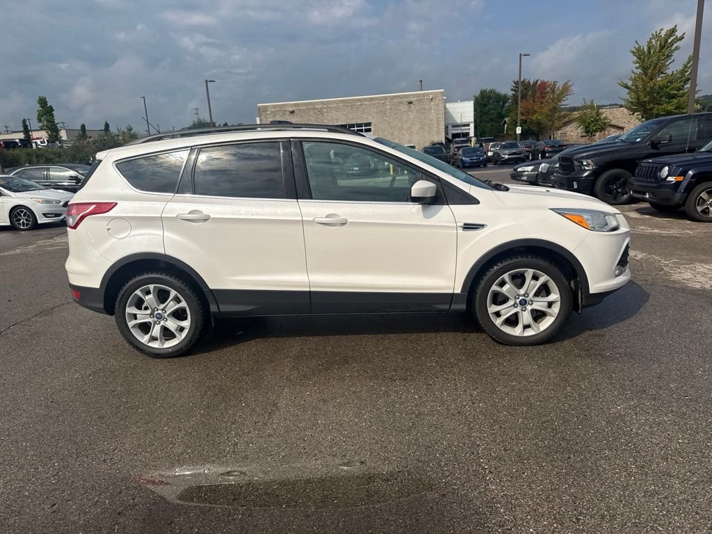 Used 2013 White Platinum Ford SE image 11