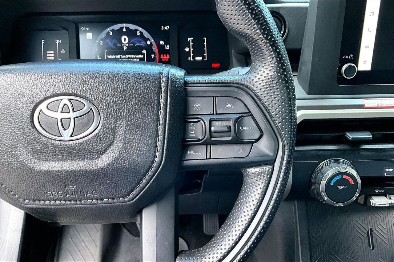 Used 2025  Toyota SR5 image 11