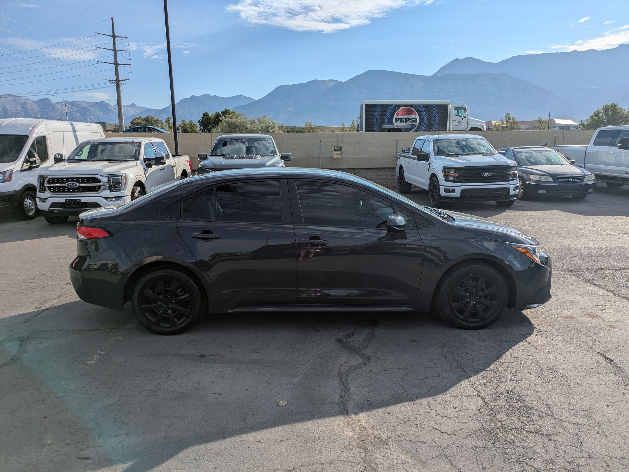 Used 2024 UNDERGROUND Toyota LE image 2