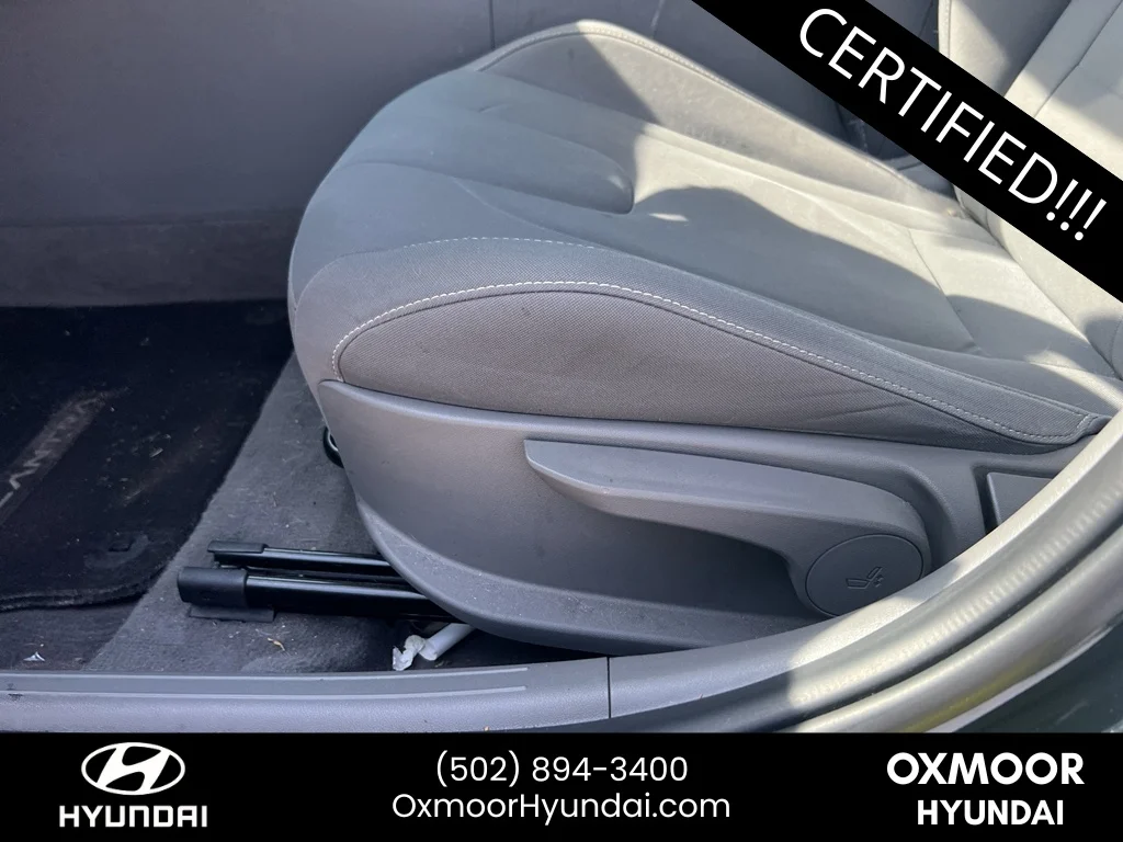 Used 2022 Phantom Black Hyundai SEL image 6