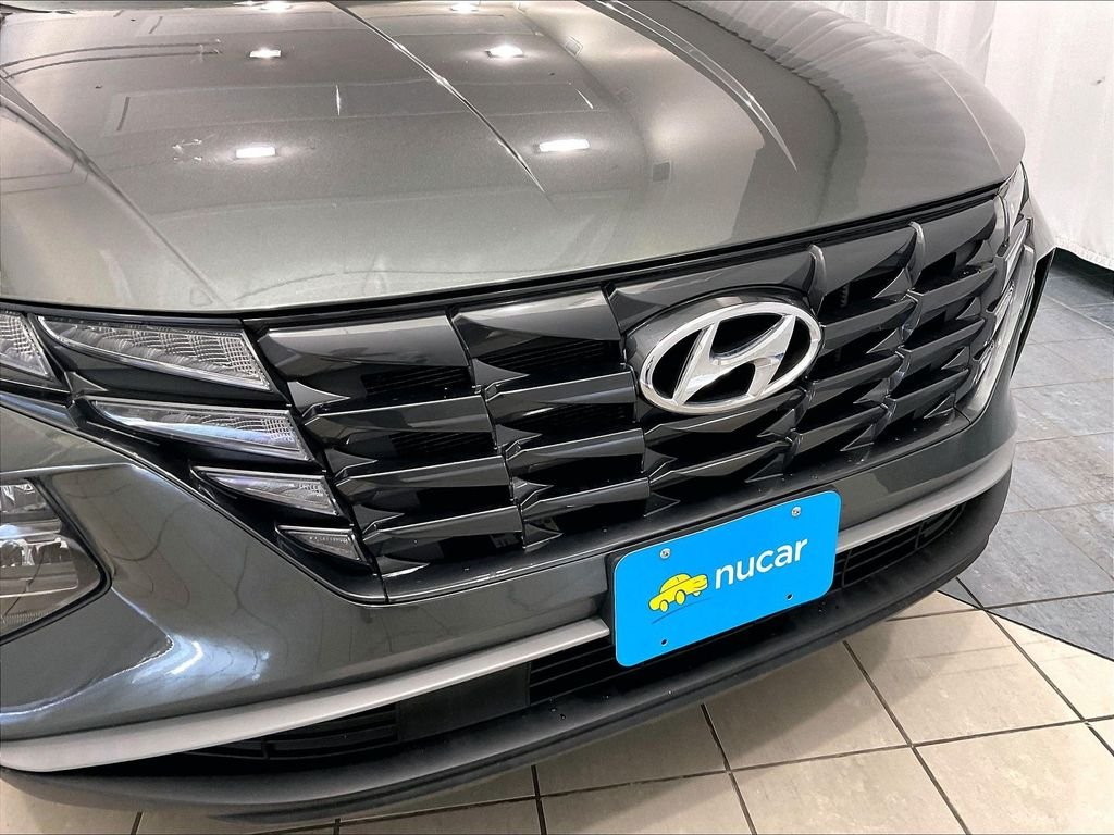 Used 2023 Amazon Gray Hyundai SEL image 31