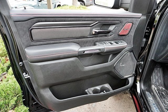 New 2026 Diamond Black Crystal Pearl-Coat Exterior Paint RAM RHO image 27