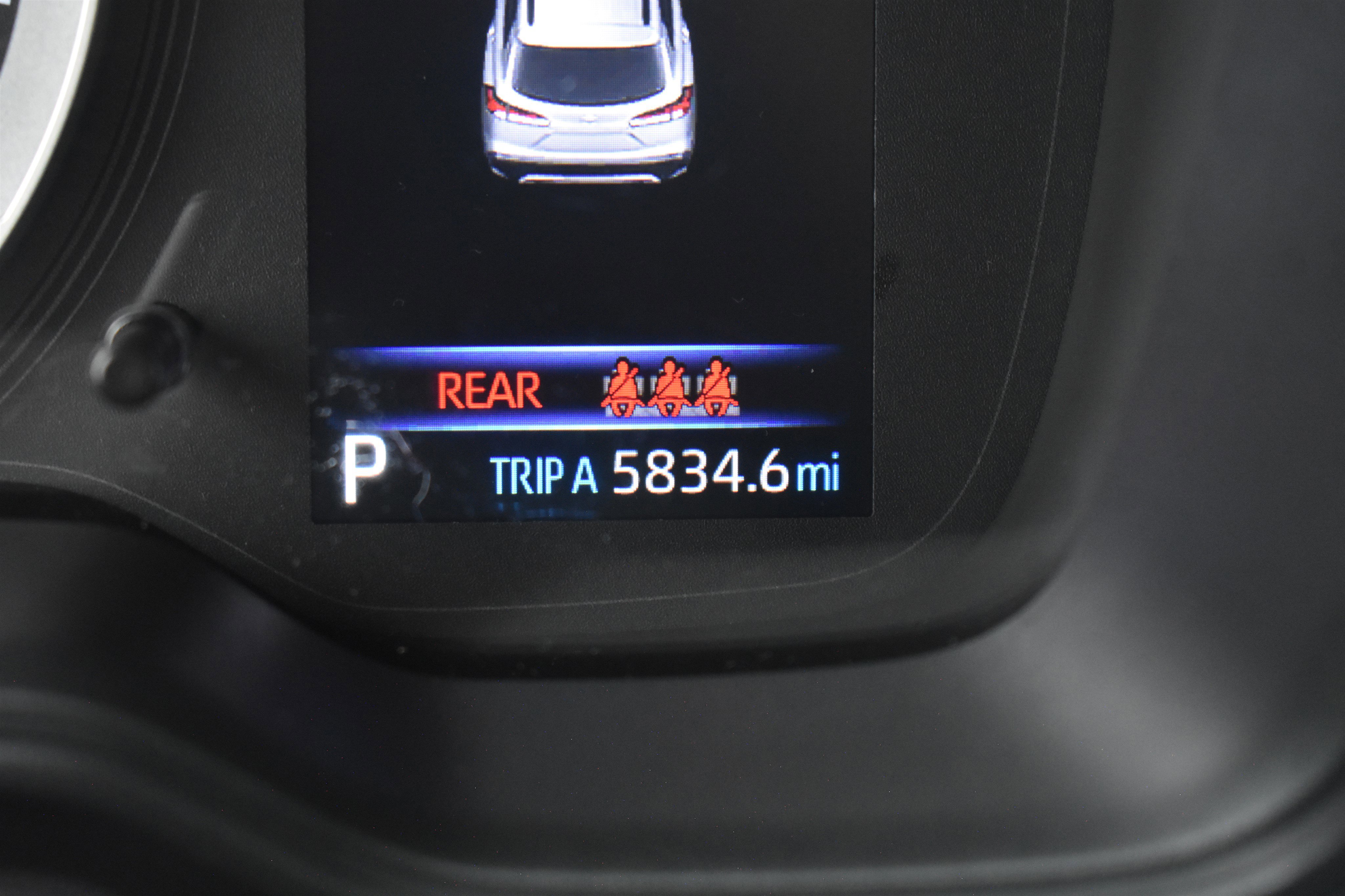 2022 Toyota Corolla Cross LE - Photo 23