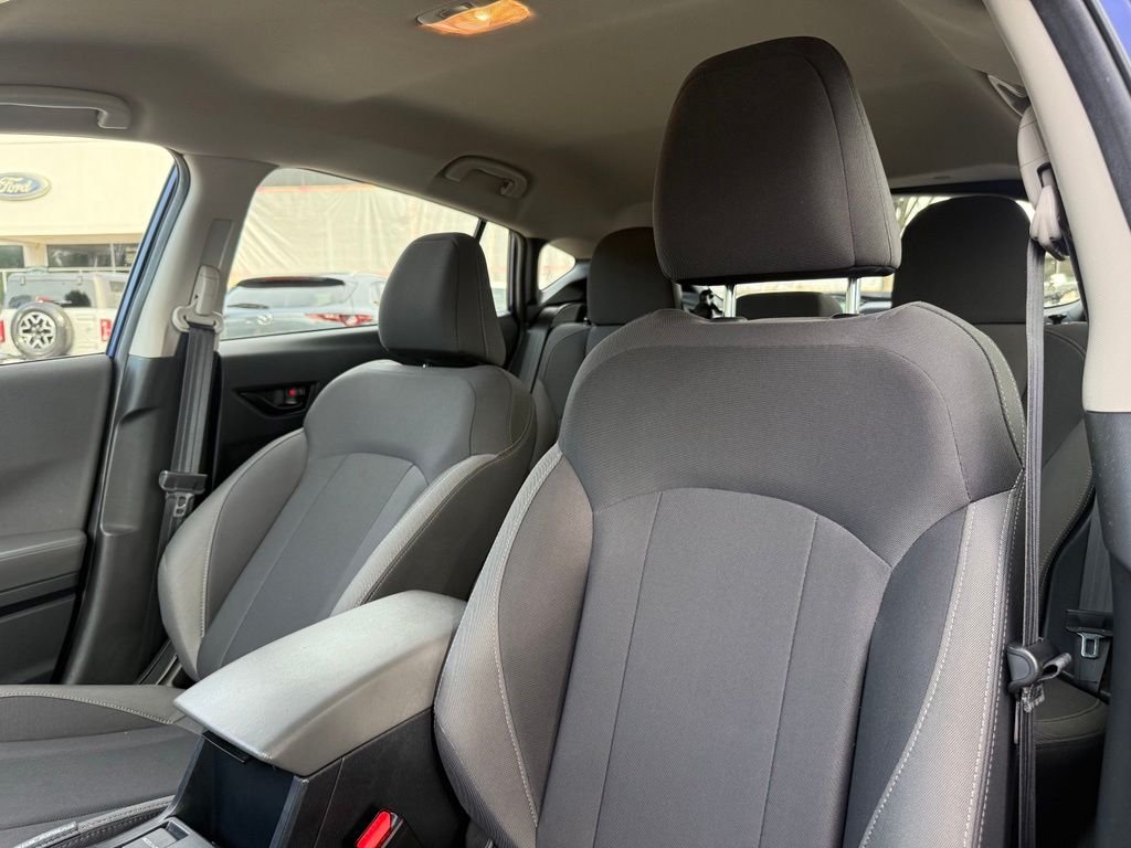 Used 2024 Blue Subaru Base image 22
