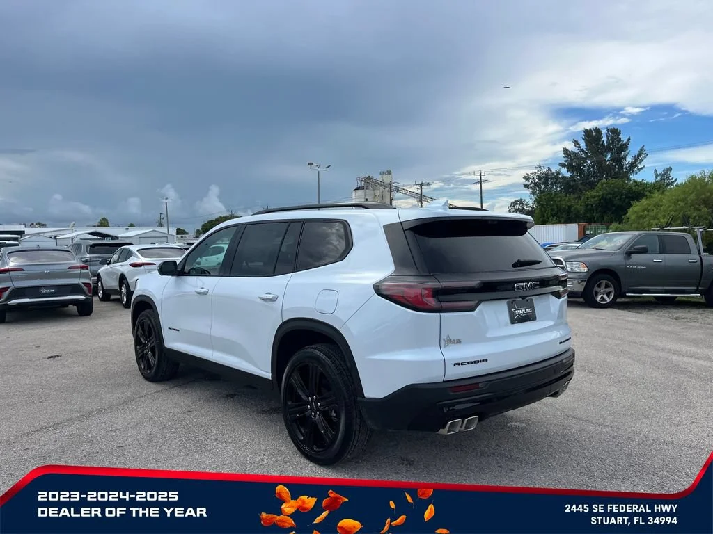 New 2027 Glacier White Tricoat GMC Elevation image 5