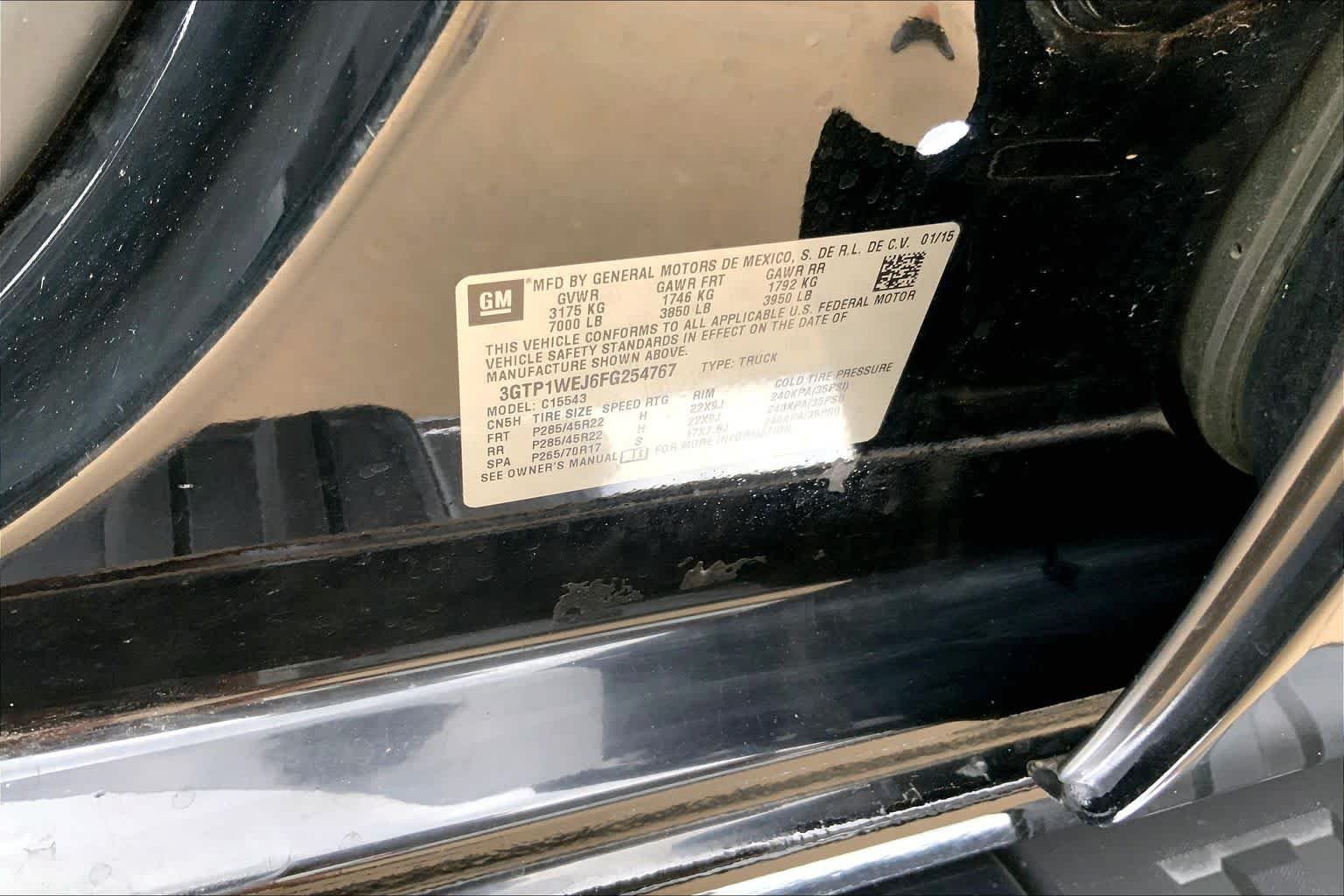 Used 2015 Onyx Black GMC Denali image 34