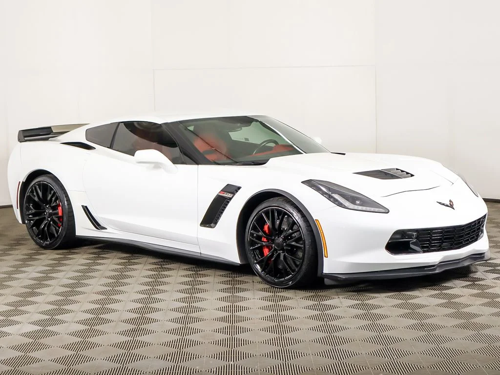 Used 2017 Arctic White Chevrolet Z06 image 50